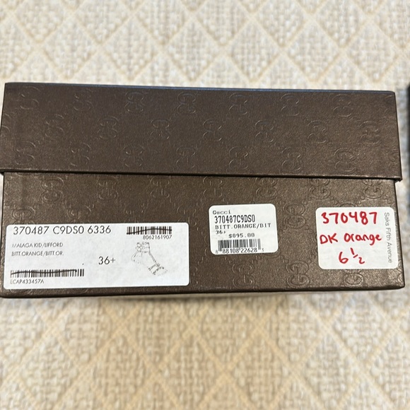 Gucci- Malaga Kid/ Lifford Flat Sandals- with original box and duster bag - Picture 9 of 9